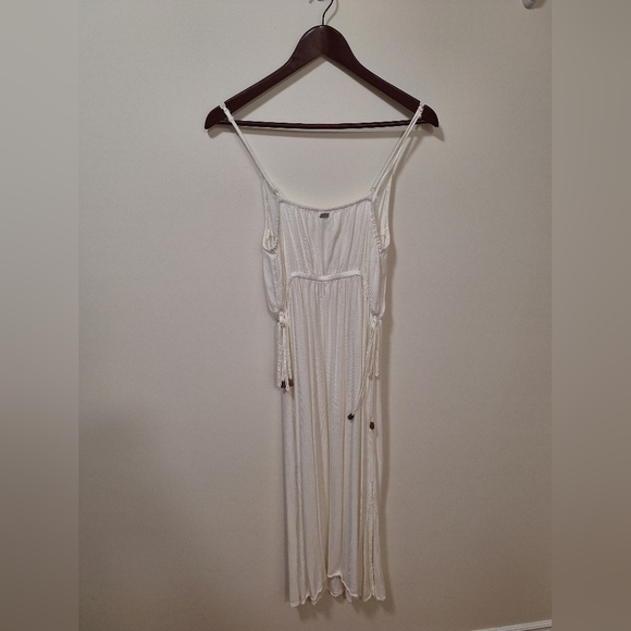 Like new - Sheer Beach Cover Up - White - Sinch Waist - Picture 4 of 10